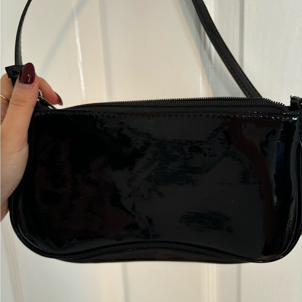 Black glossy shoulder bag SHEIN